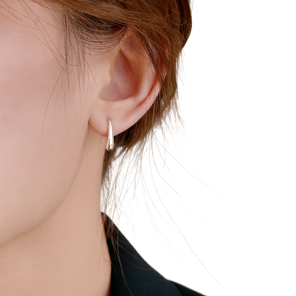Véraine Signature Drop Earrings – 925 Sterling Silver